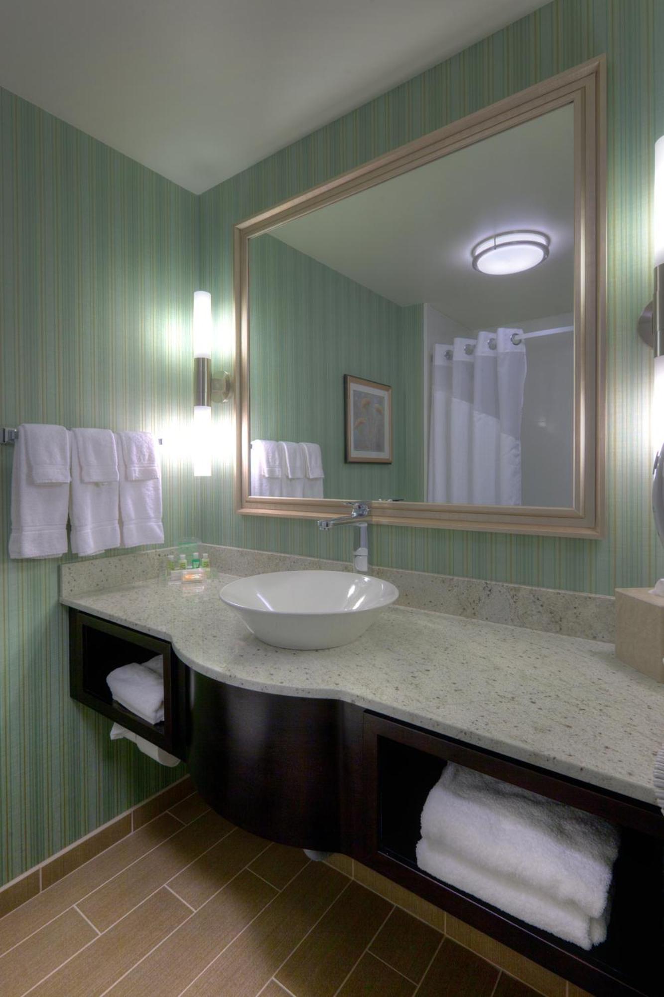 Holiday Inn Saskatoon Downtown By Ihg Экстерьер фото